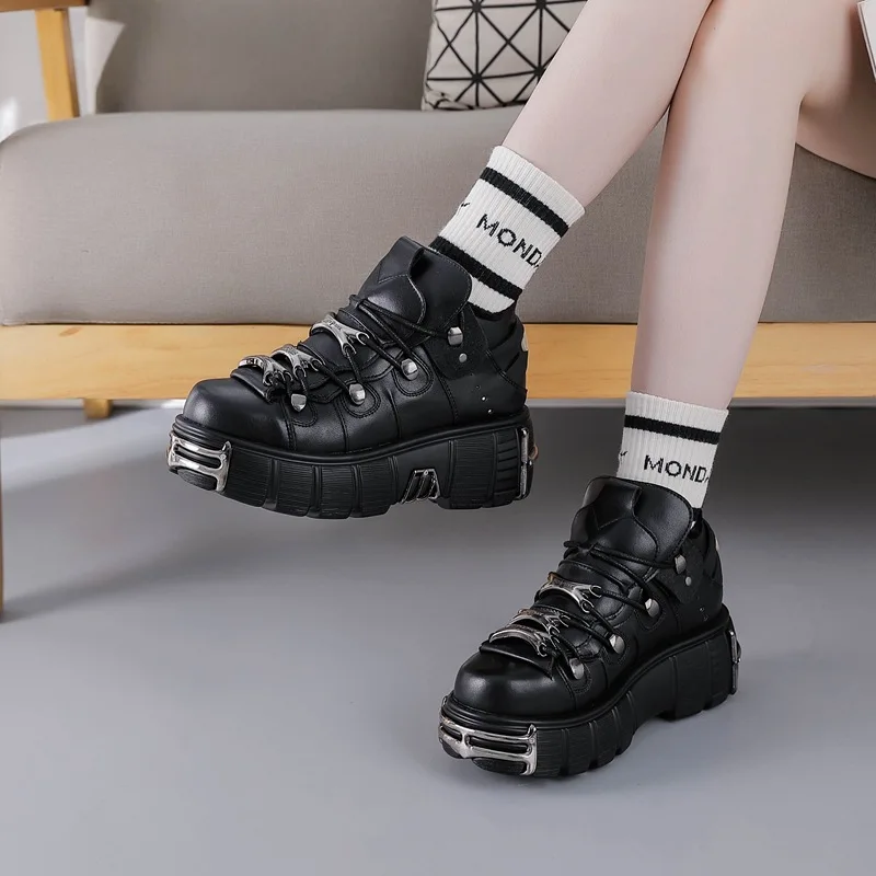 Plus Size Fleece Lining Chunky Sneakers Women New Thick Sole Heavy Metal Punk