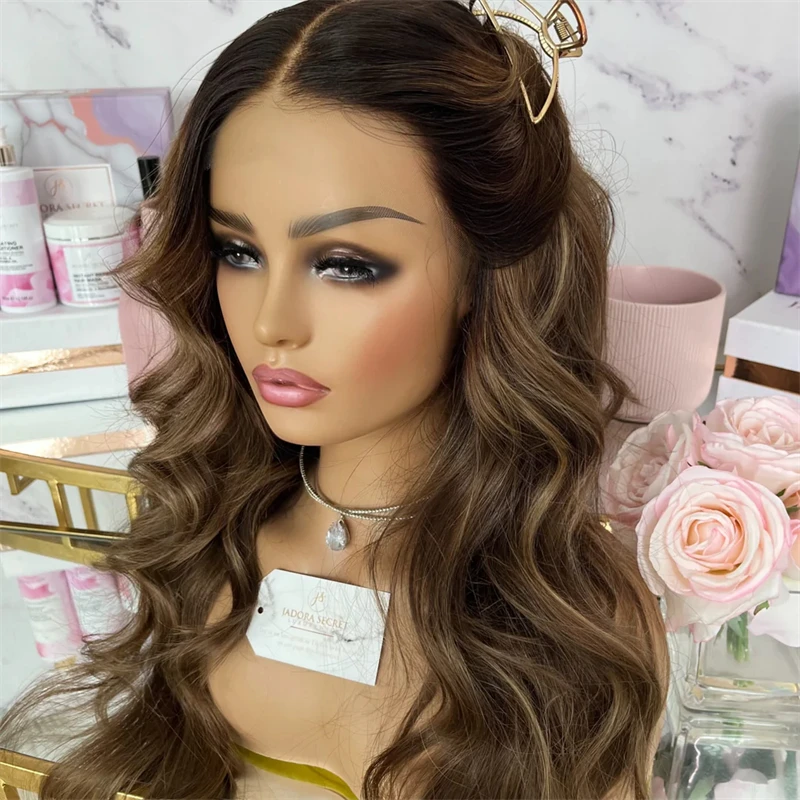 

Синтетический парик с HD-кружевной основой, темно-коричневый с карамельными и светлыми прядями, для женщин любого цвета кожи, мягкий, длинный, с эффектом волн