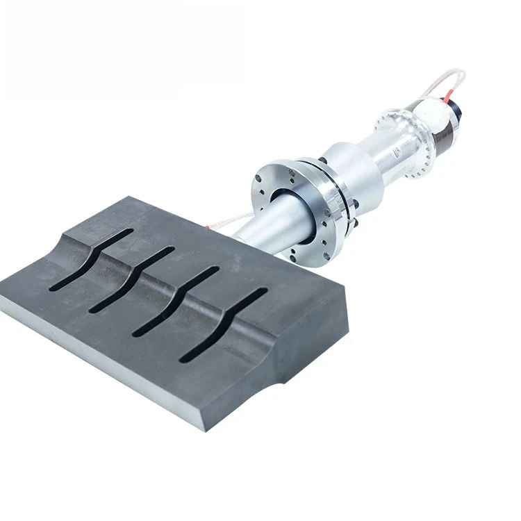 

High Power 15khz 3000w Ultrasonic Transducer With Head for Plastic Welder