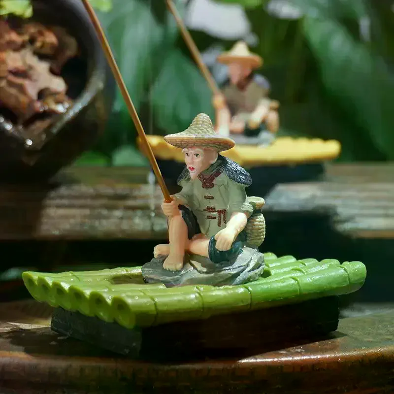 Outdoor Decoration Bamboo Raft Fisherman Figurine Elderly Fisherman PVC Statue For Yard Floating Aquarium Decor 1Pcs