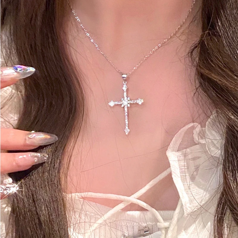 Neue S925 Kreuz-Doppelschicht-Stapelkette für Damen, leichter Luxus, jetzt mit einem hochwertigen Eindruck. – Detail 2
