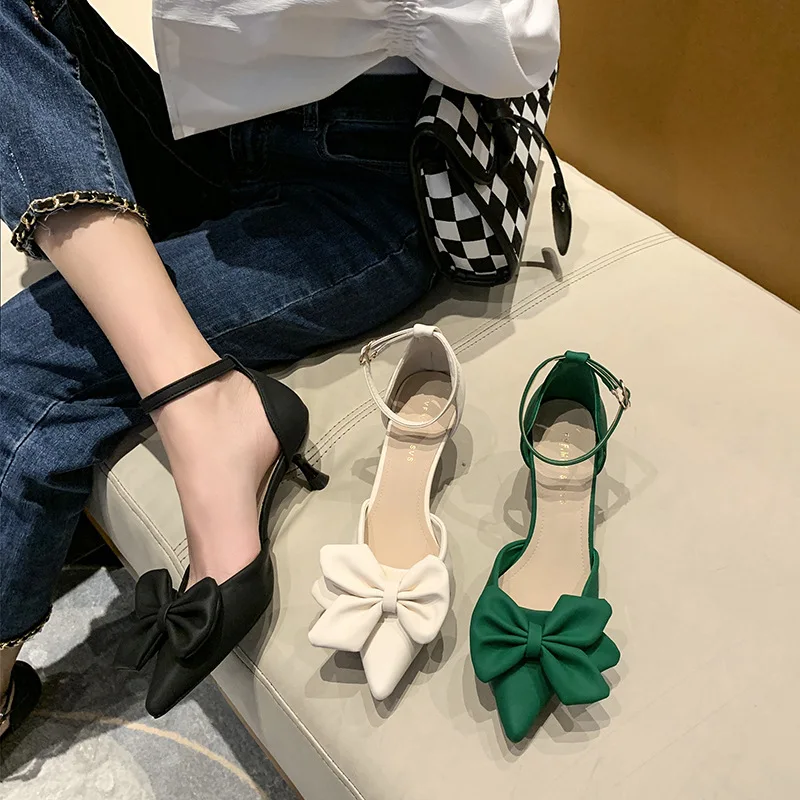 2024 New Summer fashion buckle scarpe da donna comodi sandali con tacco sottile a punta Sexy Baotou Casual bow hollow tacchi alti