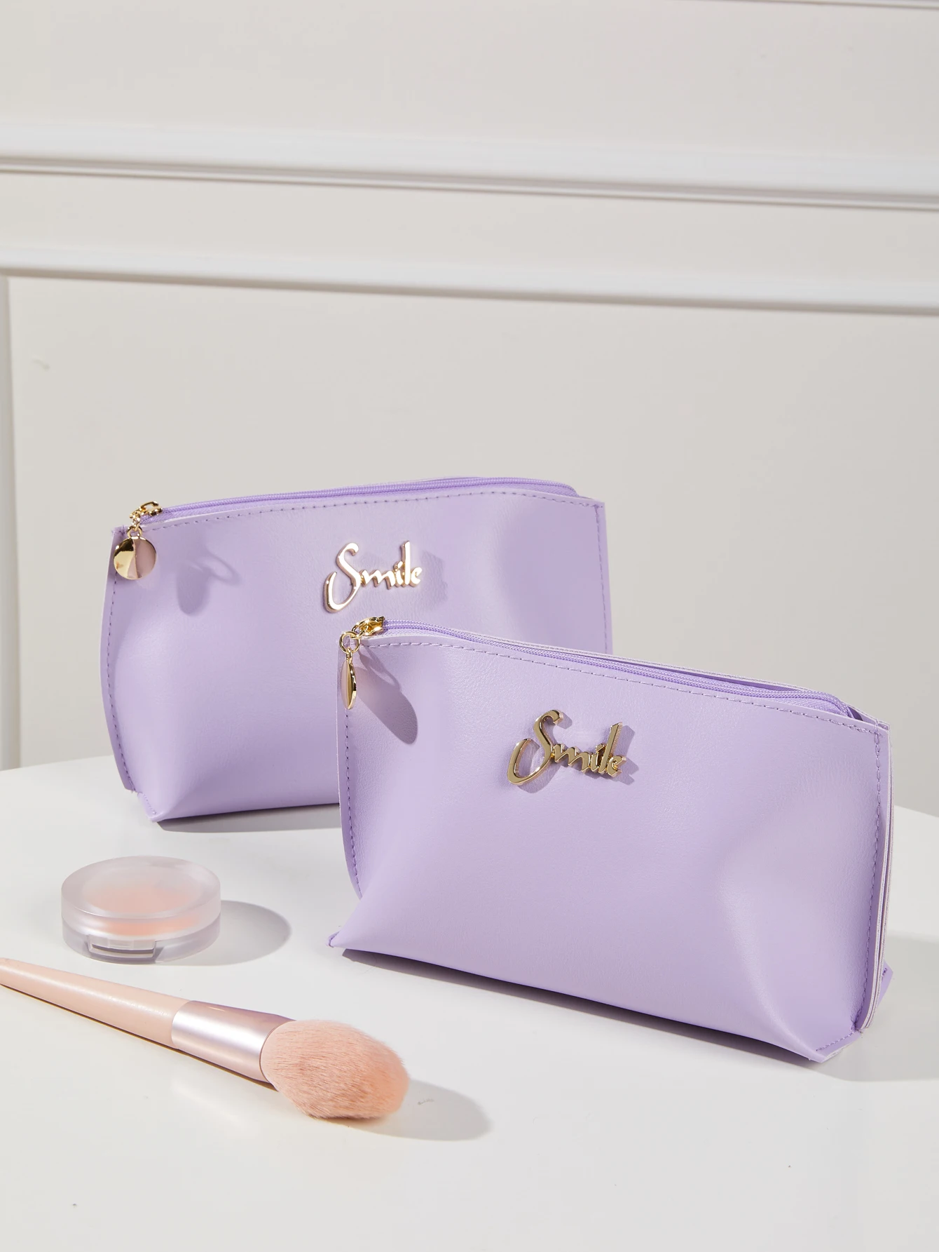 1PCS Purple PU leather with a Smile Metal logo cosmetic bag Makrup bag Travel makeup Bag makeup brush bag Makeup bag organizer B