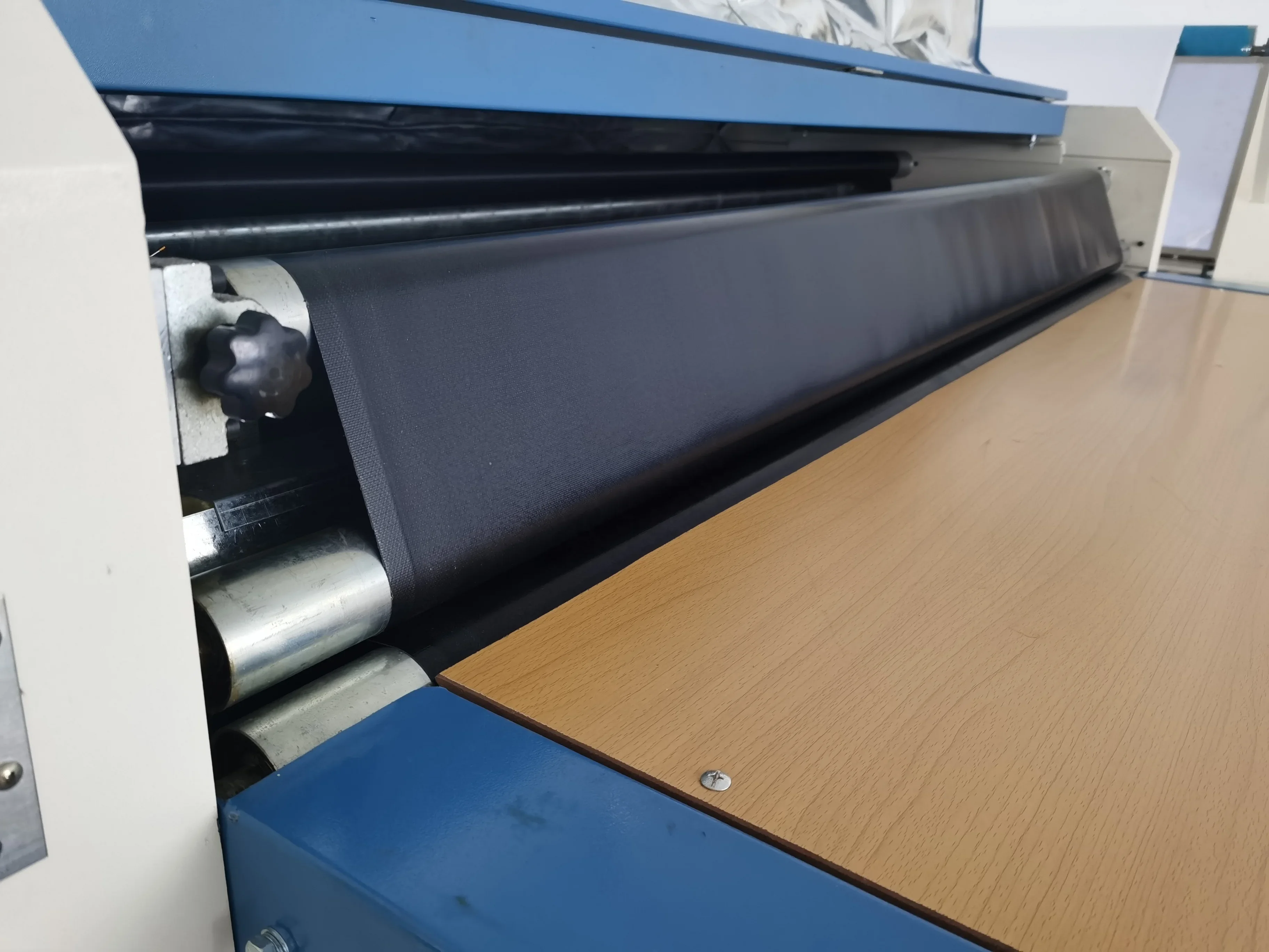 Fusing press machine NHG-1600 continous garment clothes fusing machine