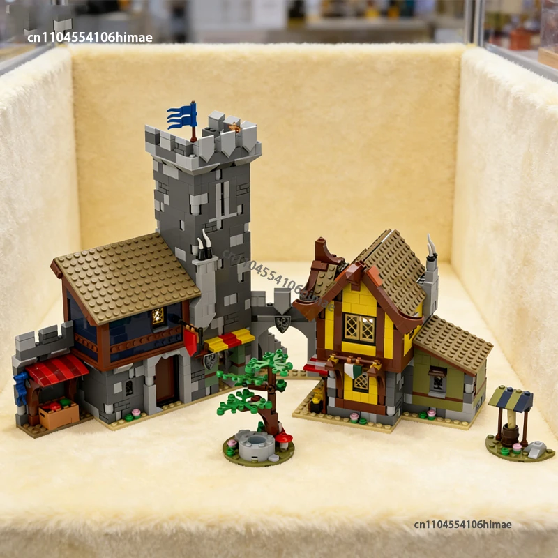 

1234Pcs Medieval Castle Town Square Modular Building Blocks DIY Customize House Assembly Model Bricks Creative Toy Birthday Gift