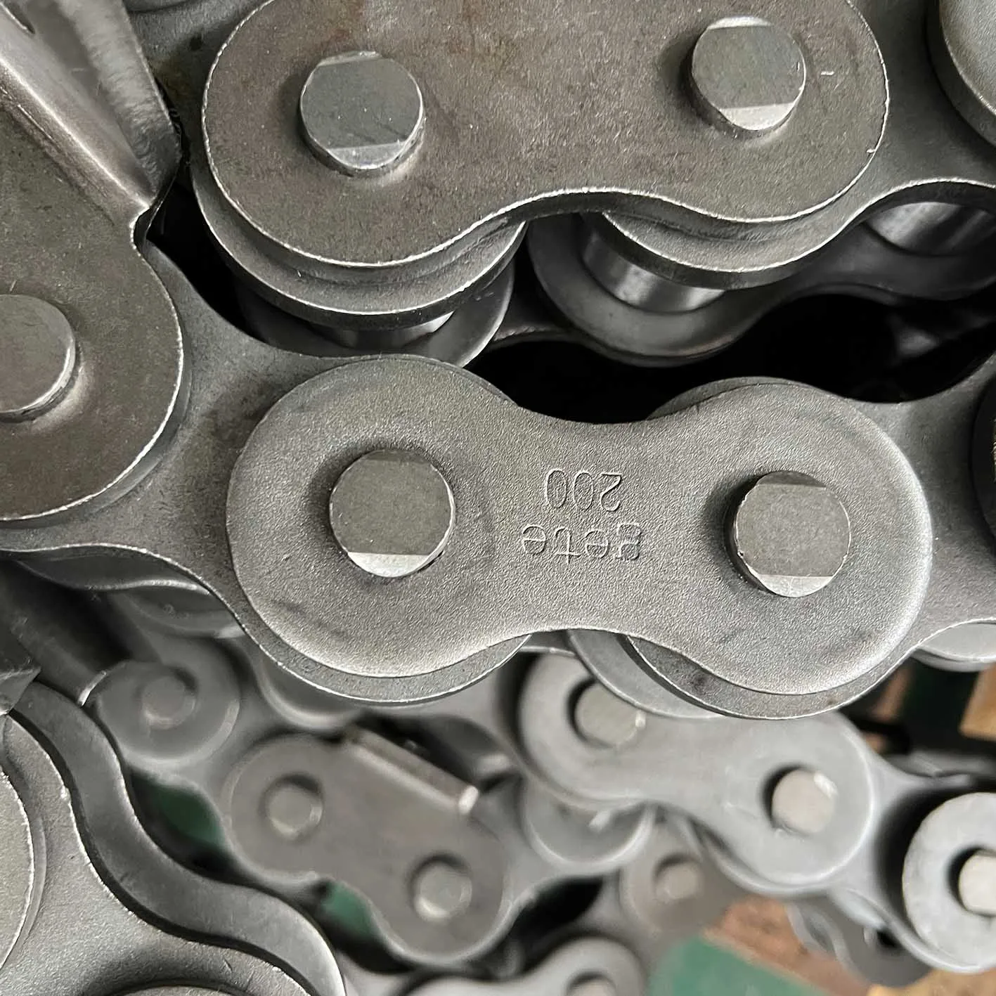 

Roller Chain 200 180 160 High Precision Short Pitch 40A 36A 32A Machinery Parts Transmission Roller Chain Industrial Chain