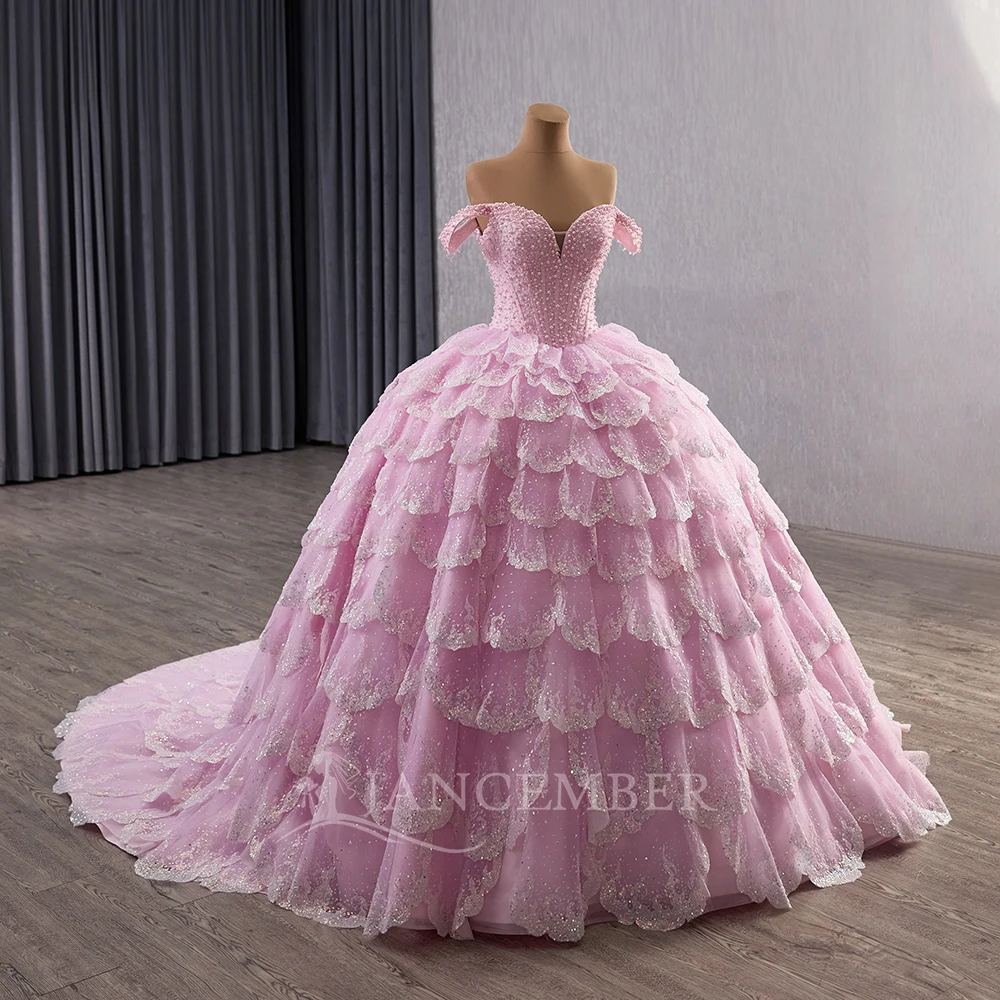 Abiti stile Quinceanera con spalle scoperte Corsetto personalizzato in rilievo Organza Abito dolce 16 Abito da ballo a strati Abiti 15 Anos Princes lucidi