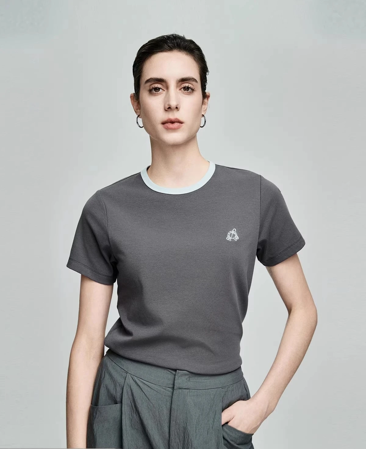 

Женская футболка с короткими рукавами в стиле ретро, весна/лето 2022, подкова, с вышивкой на плечо в американском стиле