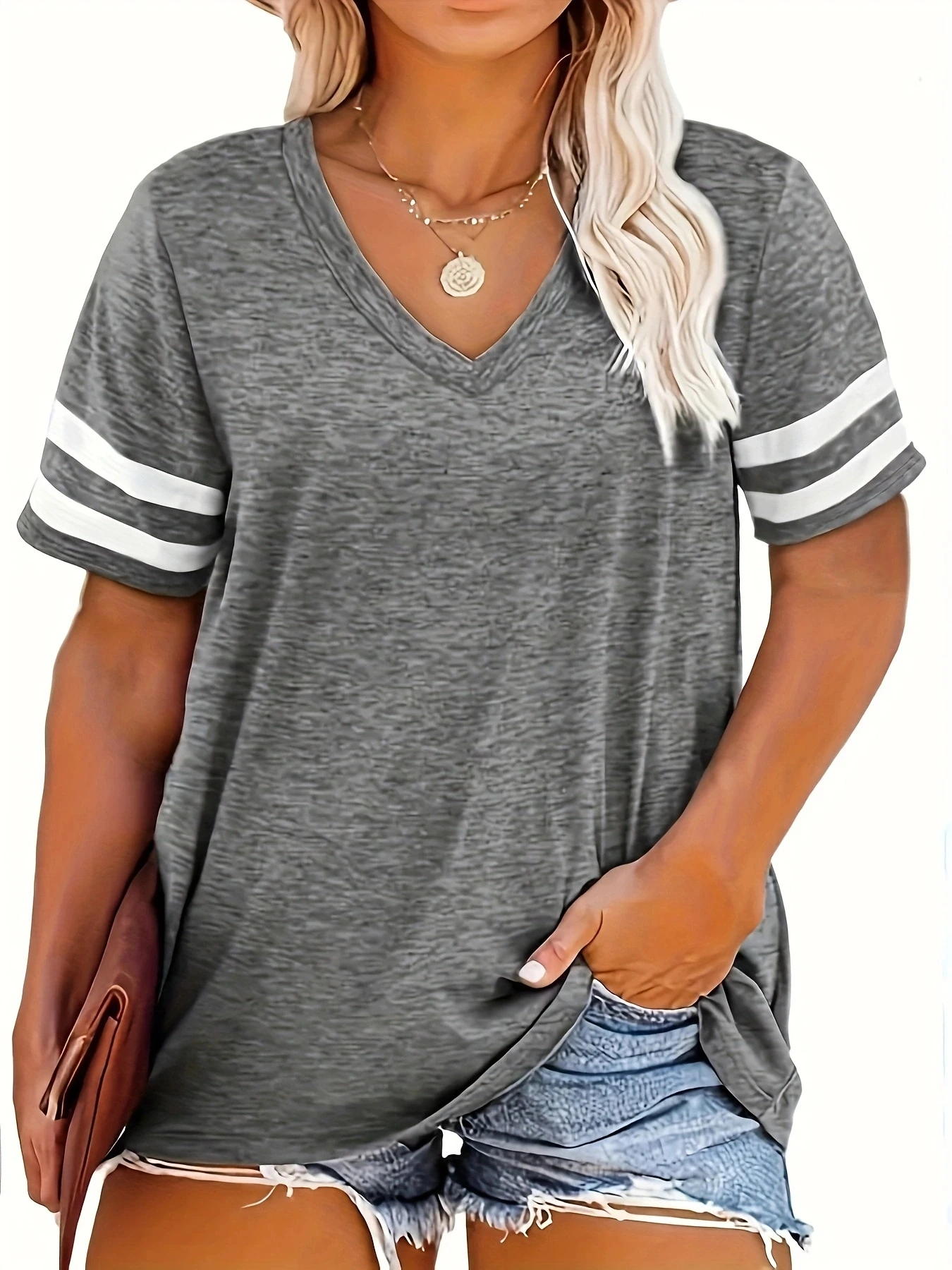 Plus Size Fashion Color Blocked V-neck T-shirt for Women, Plus Size Stretch Short Sleeved Casual Micro Elastic T-shirt