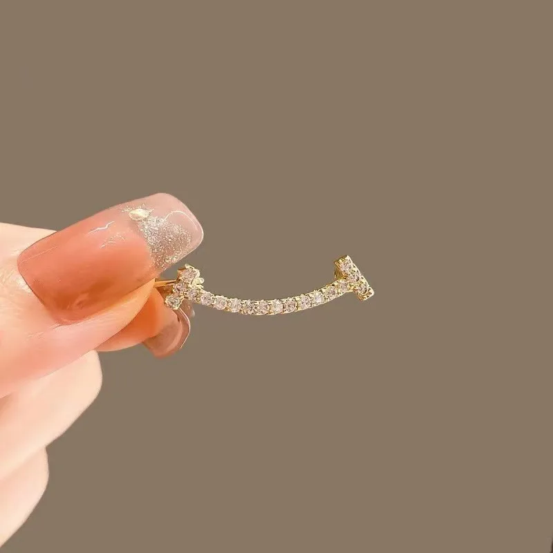 الكورية متعددة الوظائف بروش مكافحة الندى مشبك المرأة تي شيرت أزياء الملابس والاكسسوارات رائعة بروش المجوهرات