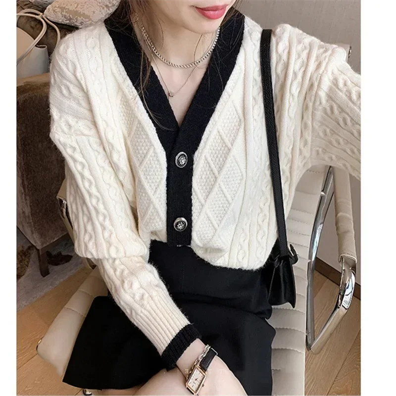 

Women V Neck Long Sleeve Jumpers Single Breasted Sweater Spliced Loose Fit Basics Knitted Cardigan Button Slight Strech