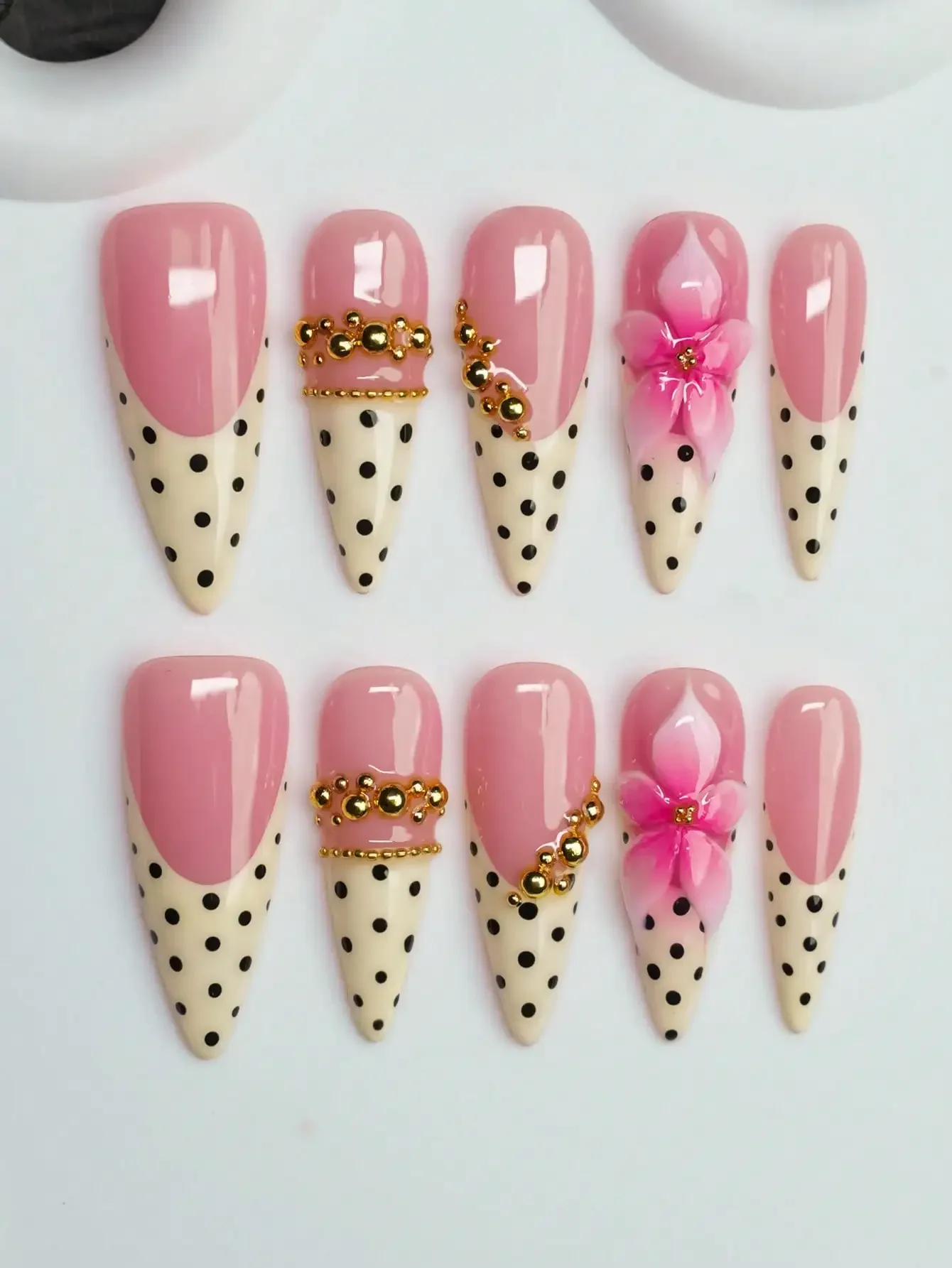 

10pcs Handmade Almond-Shaped Y2K Baddie Style Press-On Nails, Nude & Yellow Color With French Tips, Polka Dots, Beads, Engraved Designs, Suitable For Parties, Dances, Daily Wear, Includes Tool Kit, Great Gift For Women & Girls