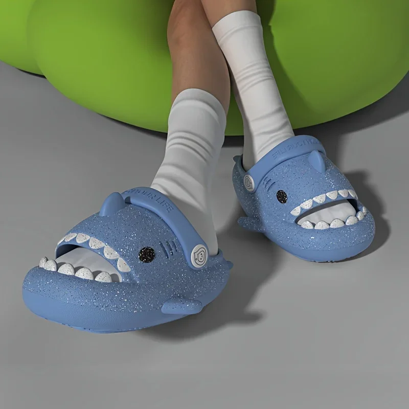 Dziecięce sandały Shark Luminous Slip-On Wodoodporne, oddychające, lekkie, antypoślizgowe buty na co dzień dla chłopców i dziewcząt Kapcie z paskiem