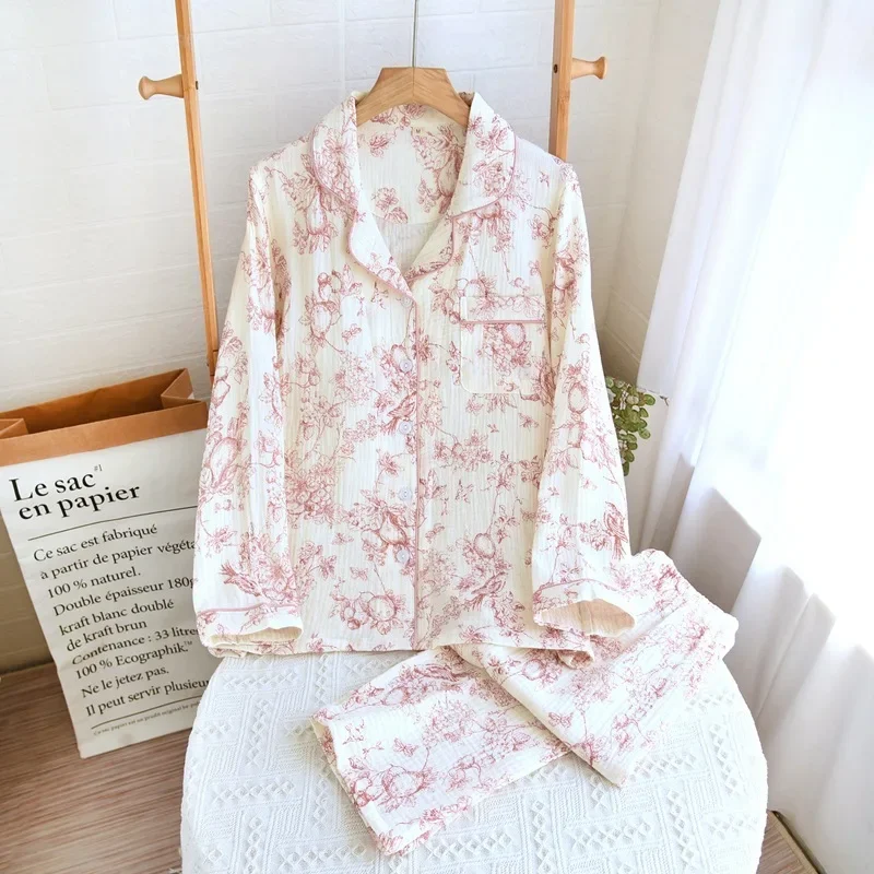 Spring / Autumn Sketch Printed Pajamas for Men and Women Pure Cotton Gauze Home Clothing Set Long Sleeved Couple Sleepwear