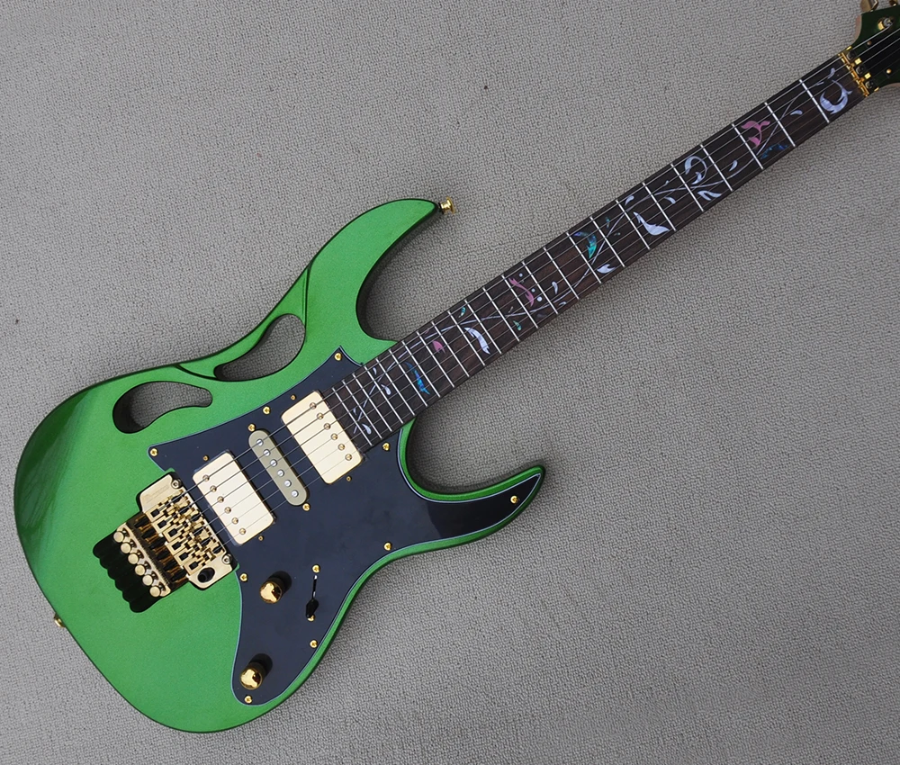 

6 Strings Metal Green Electric Guitar with Tremolo Bridge,24 Frets,Rosewood Fretboard,Customizable