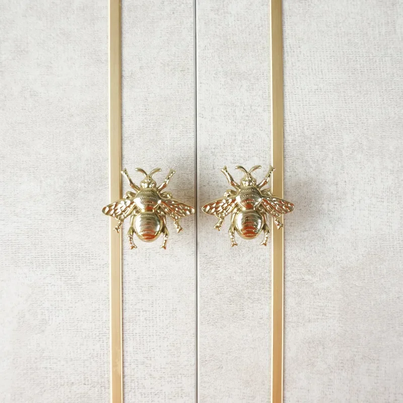 Nordic Style Brass Bee Furniture Handles Single Hole Drawer Dresser Shoe Cabinet Knobs Golden Children's Room Decoration
