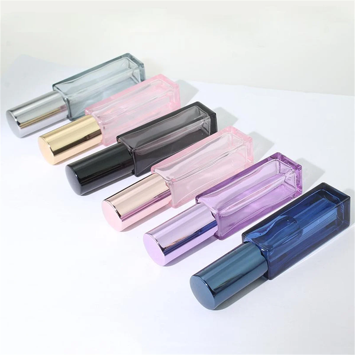 10ml Square Spray Bottle Portable Refillable Perfume Bottle Mini Perfume Storage Bottle Travel Cosmetic Sub-Bottling
