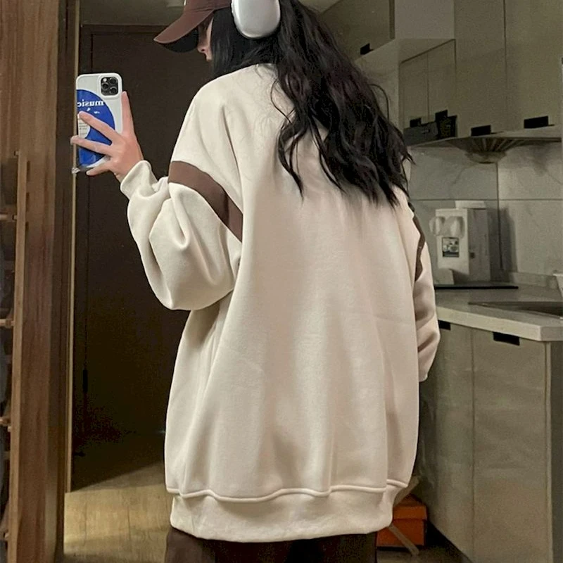 Bông Tai Kẹp In Chữ Khoác Hoodie Nữ Dạo Phố Vintage Cổ Polo Tay Dài Đồ Họa Áo Nỉ Nâu Áo Thun Chui Đầu Kpop Quần Áo