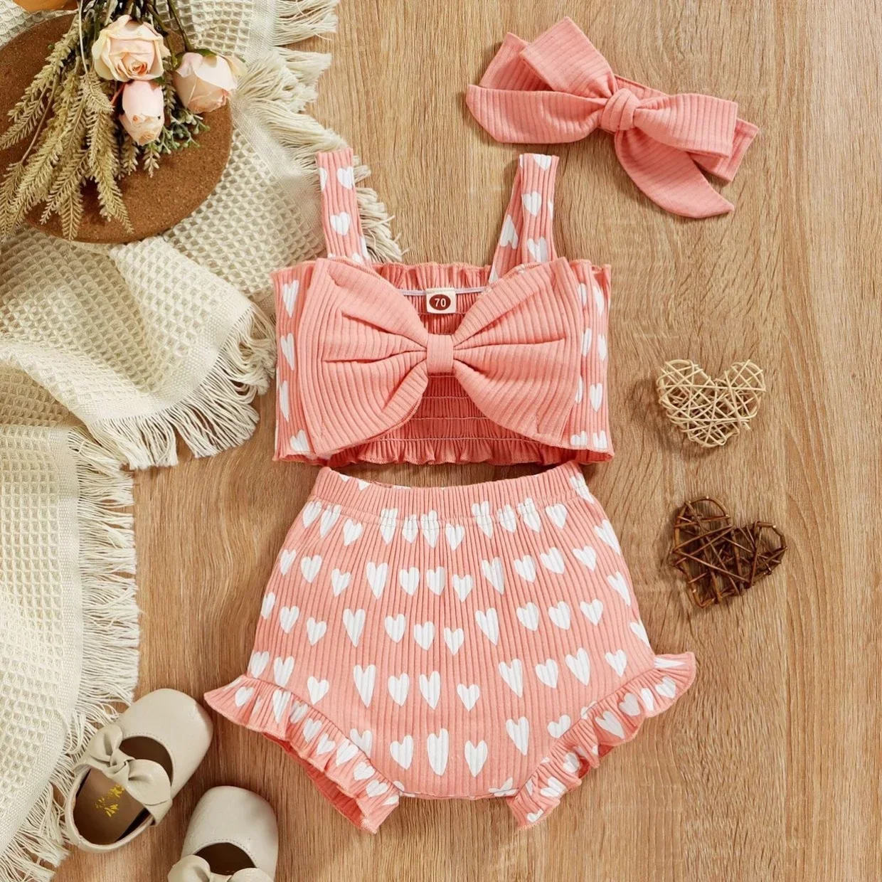 

Baby Love Print Tank Top Shorts Set for Girls 2023 New Summer Dress Baby Big Bow Strap Bread Pants Photography Clothes