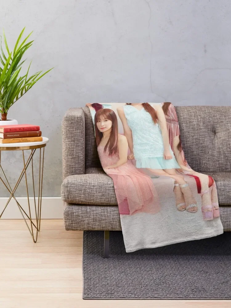 IZ*ONE FIESTA Throw Blanket Sofas Thermals For Travel Sofa Blankets