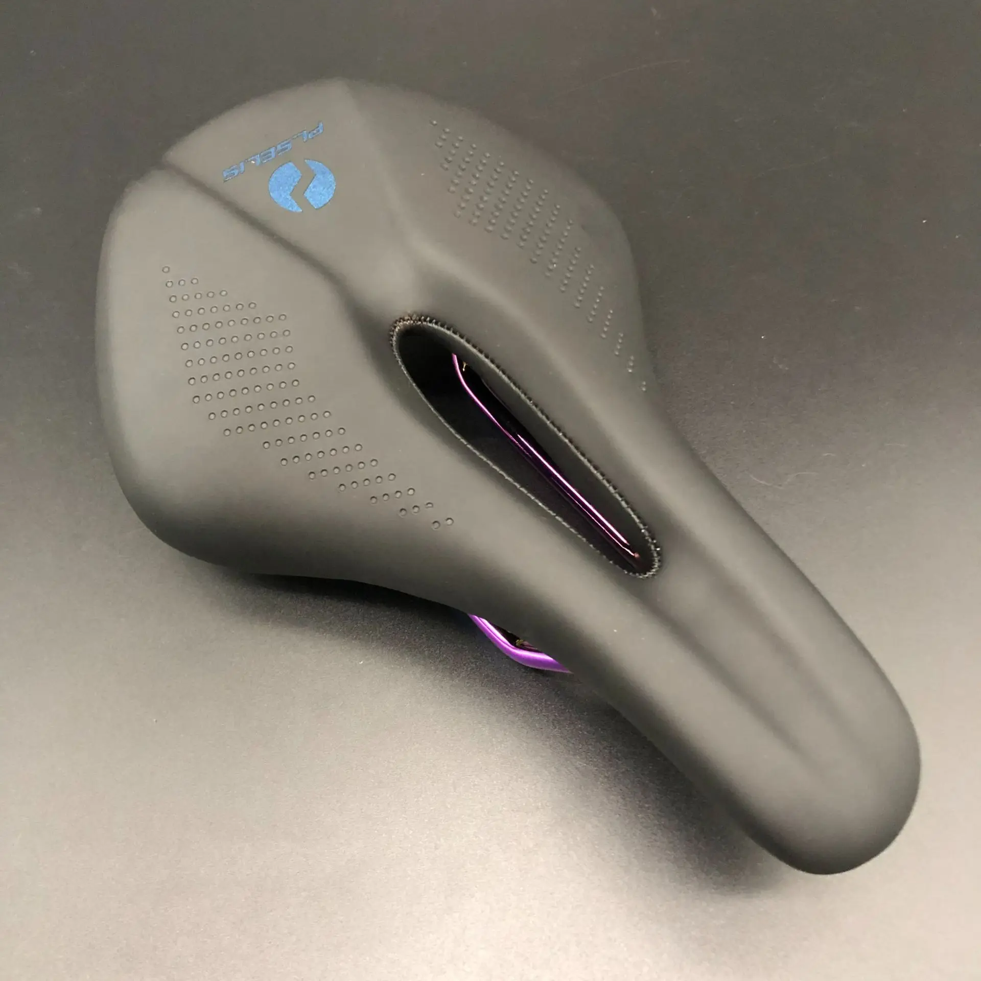 PLSELIS Mountain Cushion Breathable and Waterproof Cushion Bicycle Saddle Mount Road Bicycle Saddle Cushion Nylon material
