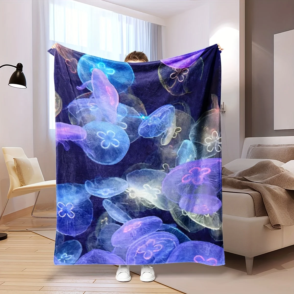 1pc Vibrant Jellyfish Pattern Flannel Throw Blanket – Soft, Cozy, and Stylish Digital Printed Design in Blue, Purple, Pink, and
