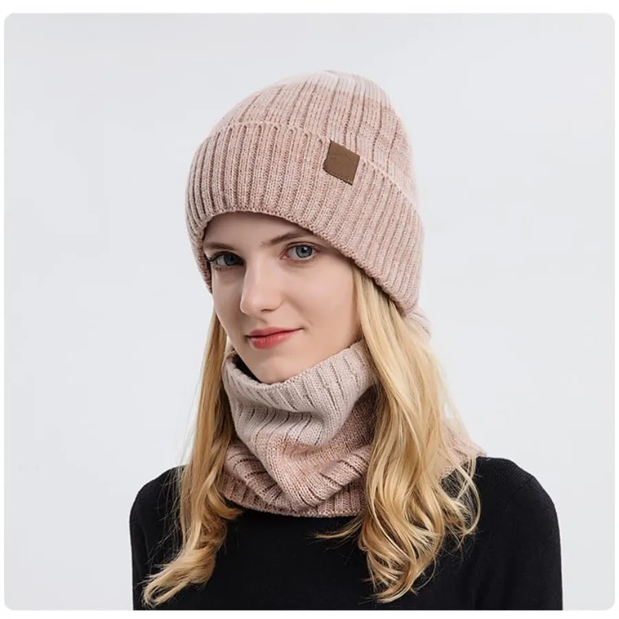 Gorros de invierno, sombreros, pelucas con pañuelo y pelo adjuntos para mujeres, gorros de punto cálidos con extensiones de cabello rubio, perfectos para