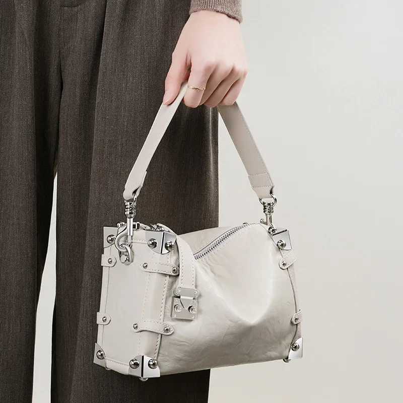 

Женская кожаная сумка через плечо с квадратным мягким ящиком и головным слоем, ленивая сумка через плечо