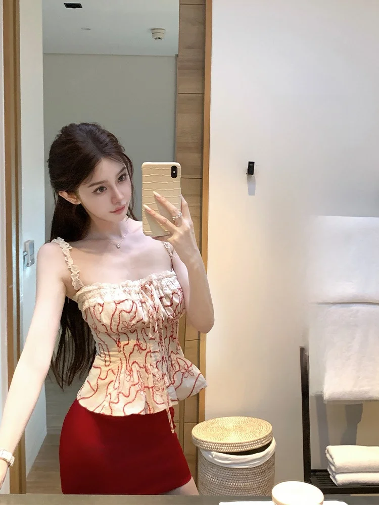 

Корейский летний топ-капри из чистого хлопка с вышивкой и короткими бретелями, женский модный топ с дизайнерским акцентом для повседневной носки