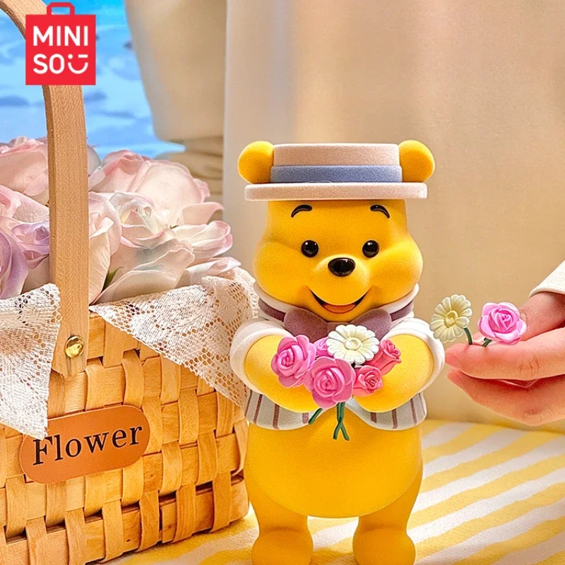 MINISO Disney's Pooh Bear Series Love of White Glove Doll Model Kawaii Decorated Animation General Valentine's Day Birthday Gift