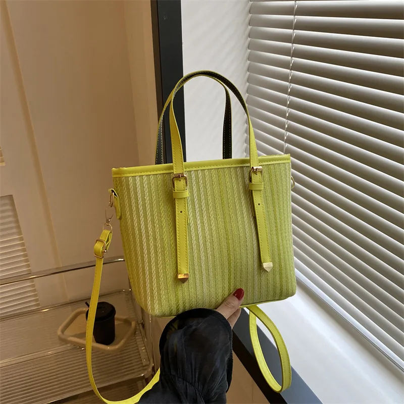 Sac fourre-tout minimaliste pour femmes, sac à bandoulière élégant, tendance, sac à main tendance pour un usage quotidien, automne 2025