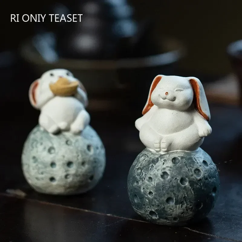 Chinese Yixing Handmade Sculpture Purple Clay Tea Pet Moon Rabbit Model Ornaments Tea Figurine Crafts Zisha Tea Set Decoration