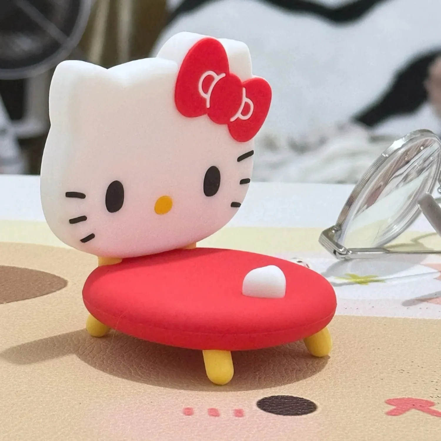Anime Sanrio HelloKitty Kuromi My Melody Adorable Desk Stand for Smartphones Cute Cartoon Kawaii Accessory with Stool Shape Fun