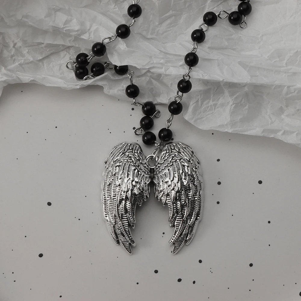 Gotische Vleermuis Kruis Donkere Hanger Ketting Set, Y2K Gepersonaliseerde Doorn Liefde Zwarte Kraal Gestapelde Ketting Set, Geschikt als Halloween G