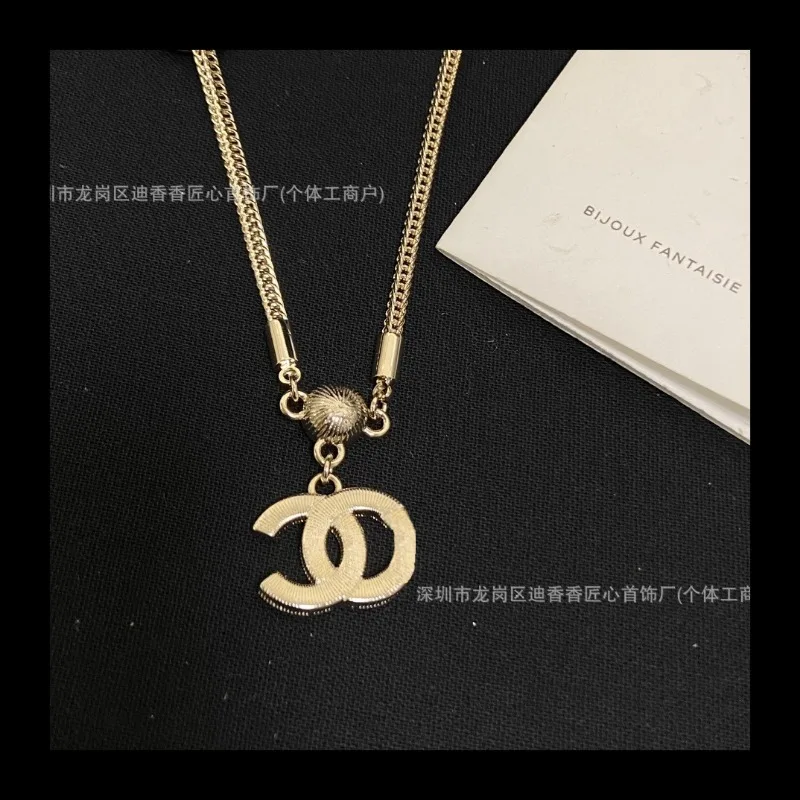 عظم الثعبان الصغيرة جولة كريستال الماس قلادة تنوعا عالية الشعور مزاجه المشاهير نمط الماس المد