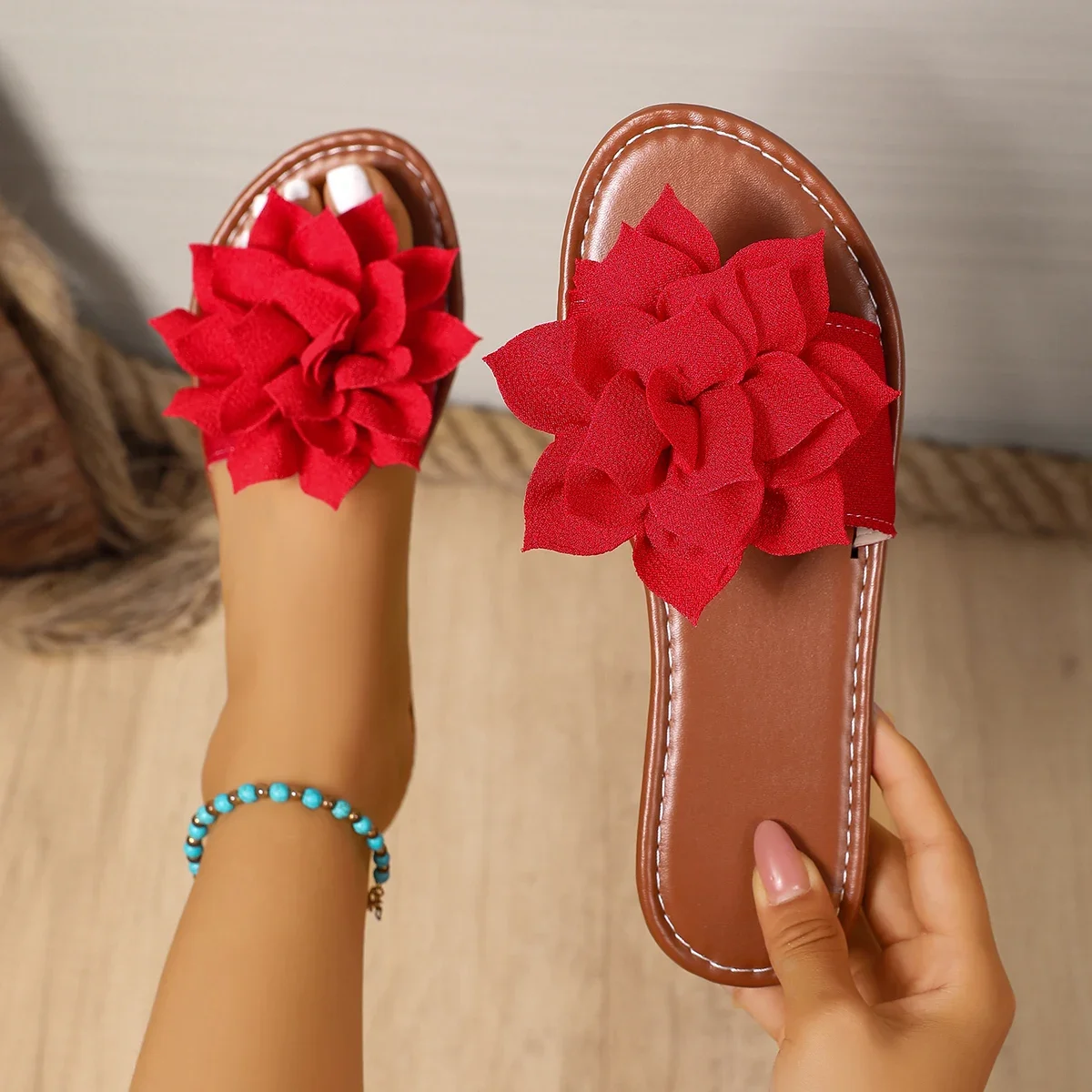 

2025 женские легкие тапочки на плоской подошве, летние модные сандалии с галстуком-бабочкой, обувь для женщин, повседневные пляжные тапочки на плоской подошве, женские шлепанцы