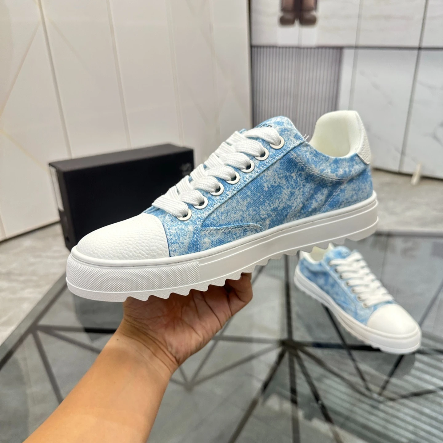 Hot-selling Unisex Platform Casual Shoes Lace-up Low-top Canvas Sneakers Splatter-print Platform Walking and Training Shoes Gift
