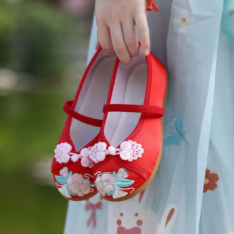 Traditionelle Art Wohnungen ethnischen Tanz Vintage Hanfu weiche Schuhe Kinder für chinesische Mädchen bestickte Blumen Stoff Schuhe