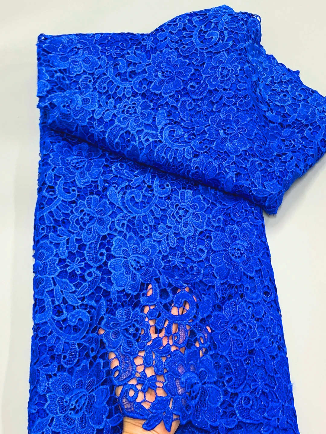 African Guipure Cord Flocking Lace Fabric 2024 High Quality Nigerian Water Soluble Sequins Lace Fabric For Women Party Dress Sew