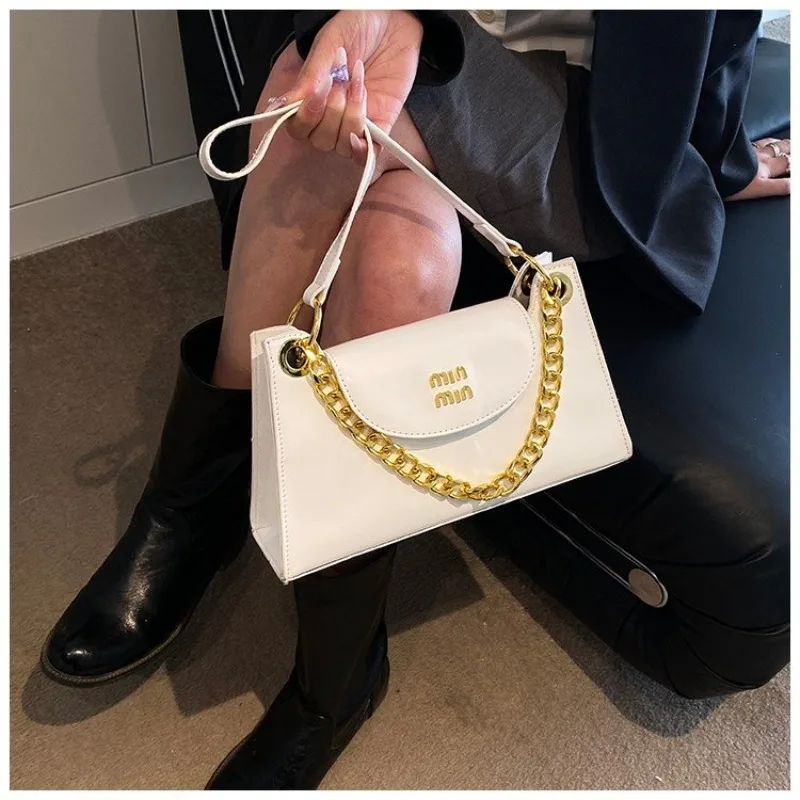 

Luxury Minimalist Classic Vintage Diaper Bag Elegant Designer Leather Tote For Women Stylish Shoulder Handbag