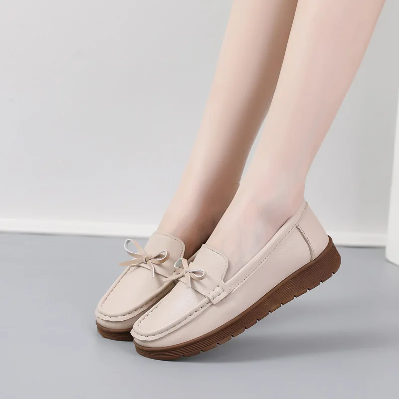 Кроссовки Soft Leather Flats Women Shoe AutumnNew Shallow Mouth Casual Shoe Comfort Doudou Shoe Large Mom Shoe Single Shoe Tênis