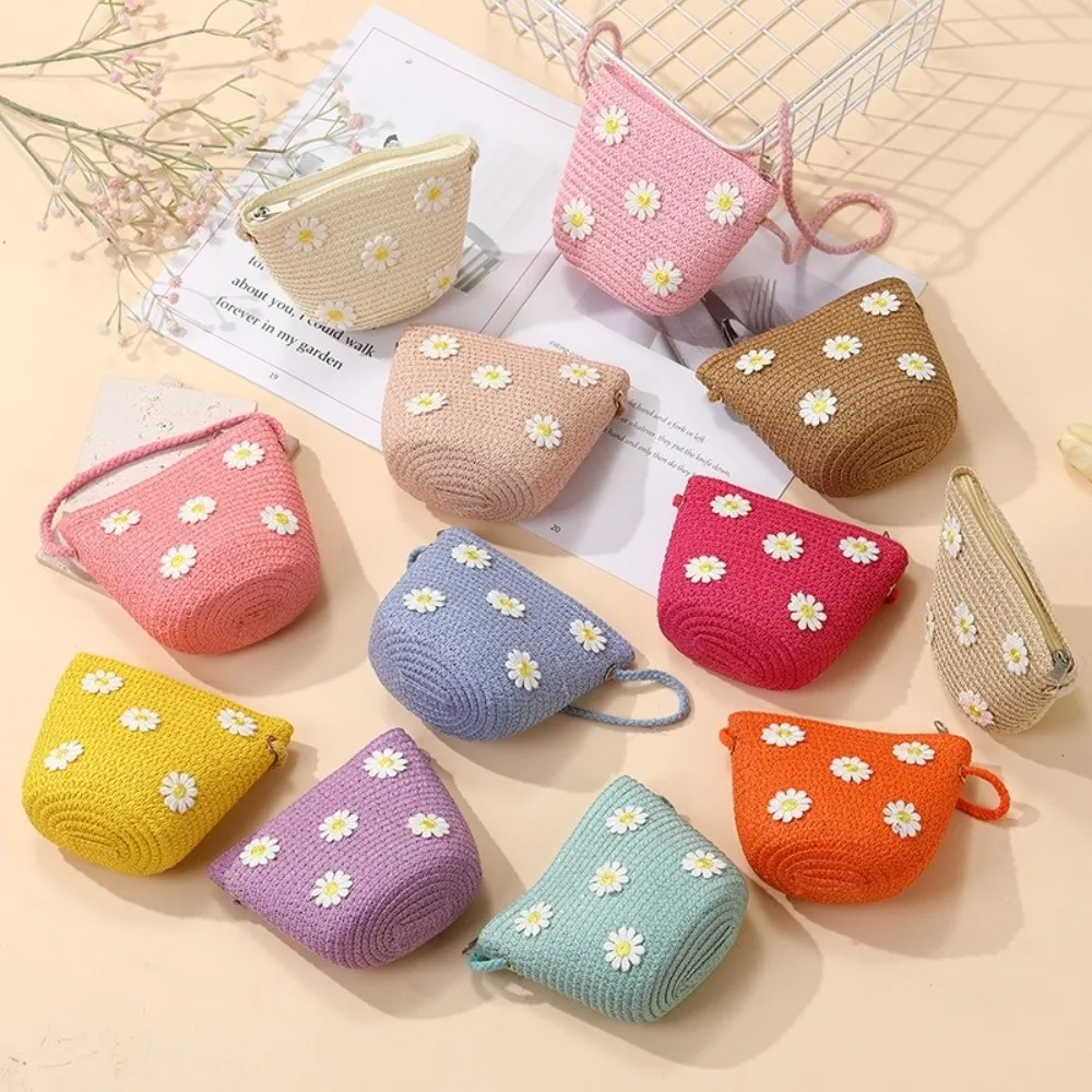 

Cute Small Daisy Kids Straw Bag Woven Handmade Crossbody Bag Shell Shape Summer Beach Bag for Children Girls