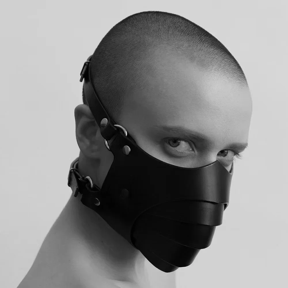 A three-dimensional Diablo Gothic heavy industry locomotive subculture personalized anti-dust mask