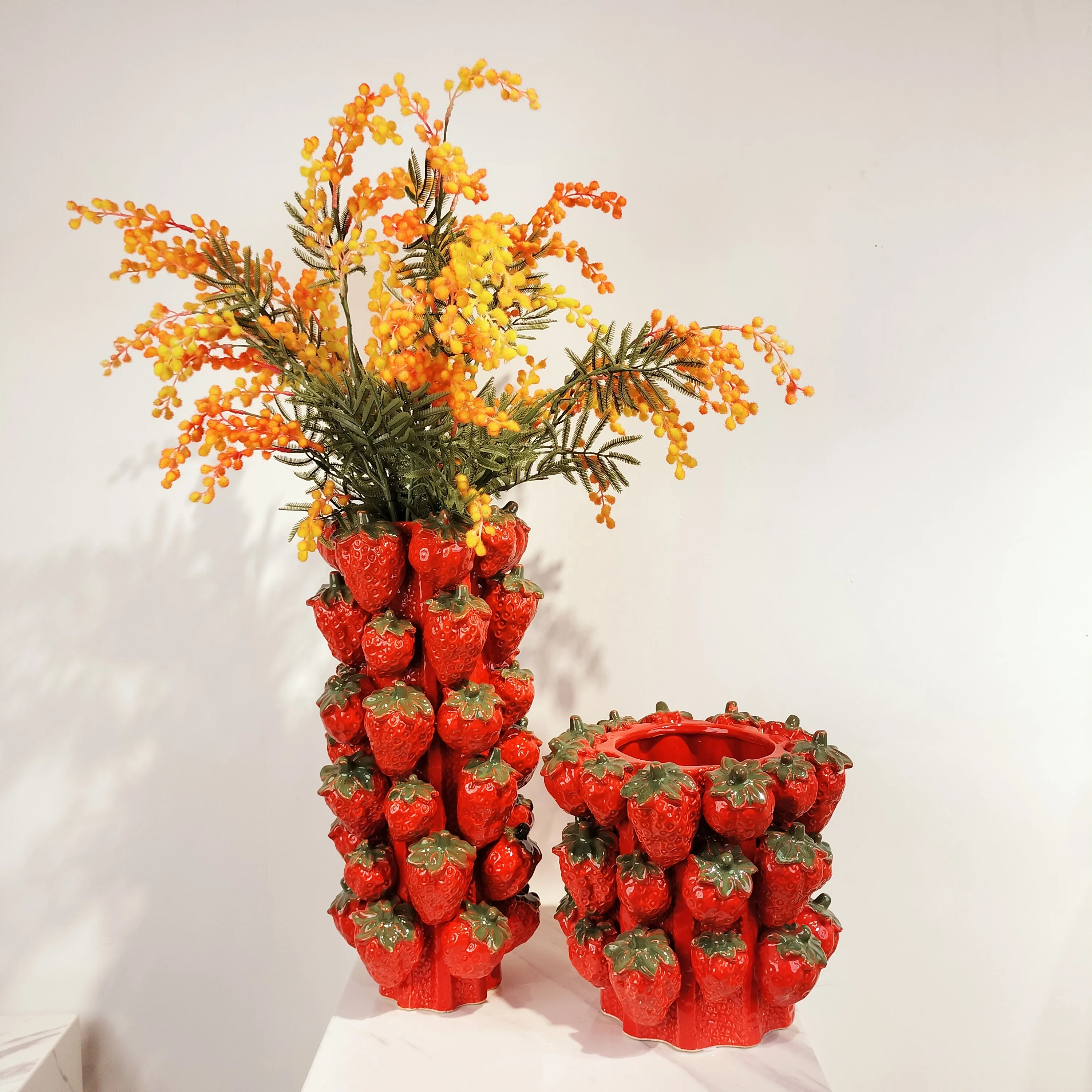 

Modern simple style interior decoration fun fruit handmade ceramic strawberry vases