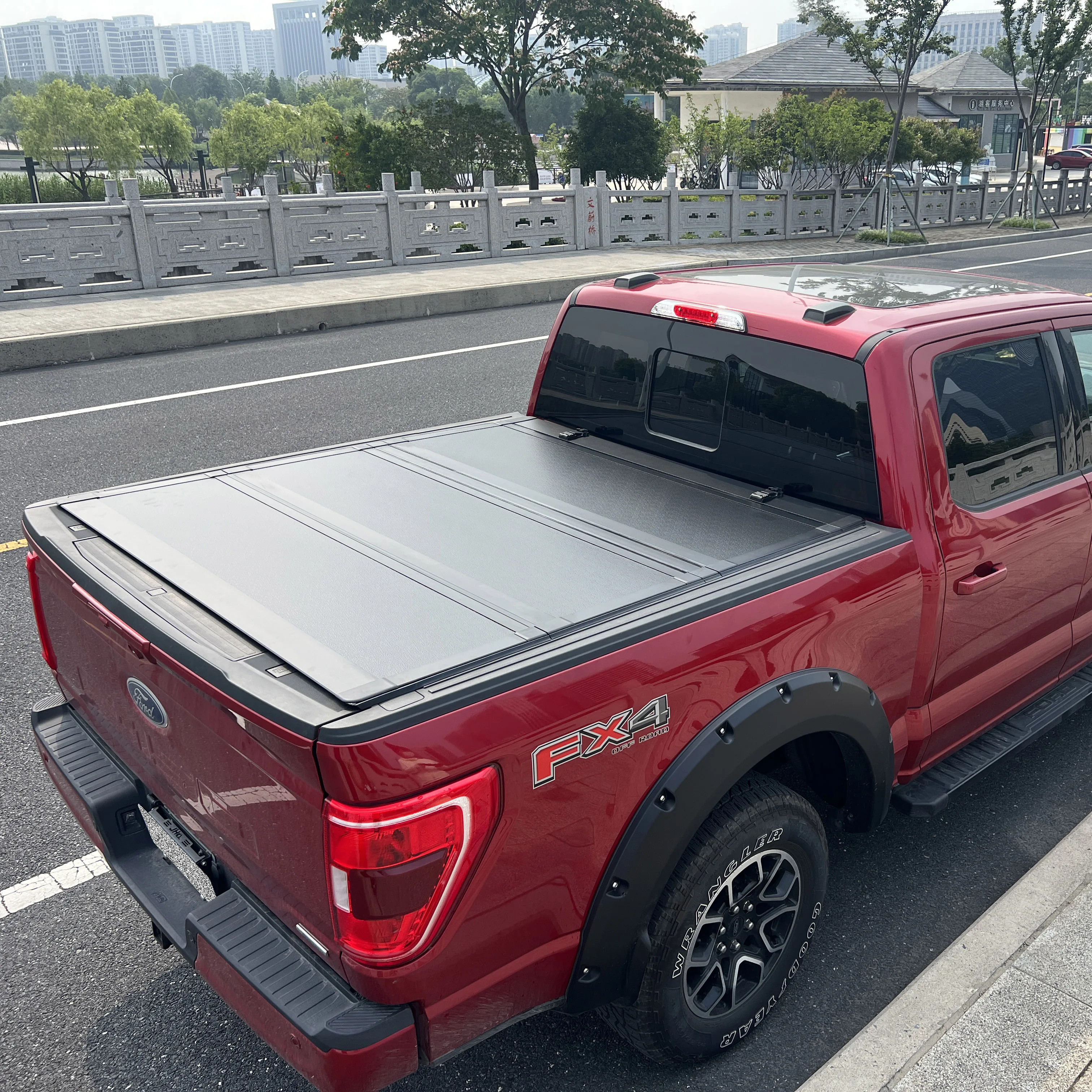 KSCPRO High Quality Hard Tri-Fold Low Profile Truck Bed Pickup Tonneau Cover for Ford F150 F-150 2009-2023