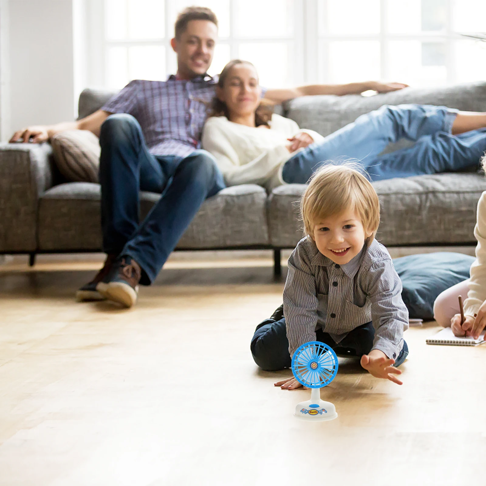 

2PCS Simulation Fan Kids Educational Pretend Play House Role Toy Baby Learning Plastic Home Appliance for Children