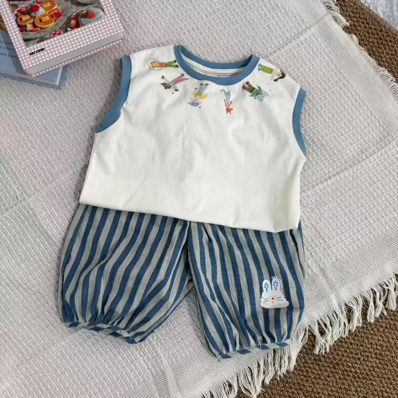

Loose Round Neck Cute Cartoon Beige Casual Shoulder Tops 2025 Summer New Baby Boys Vests Outwear