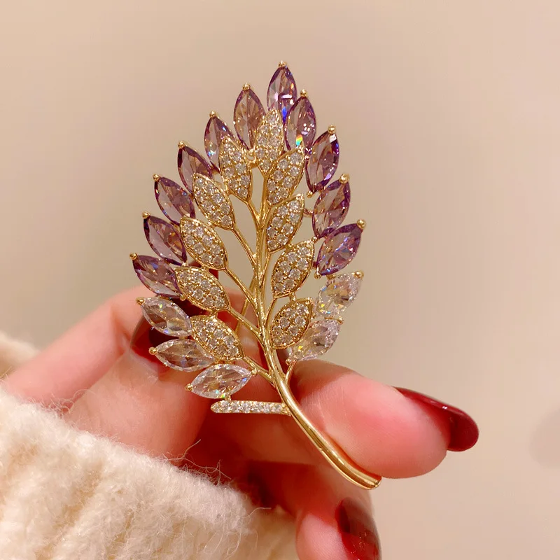 Vintage Gradient Violet Reversed Leaf Brooch Elegant for Women