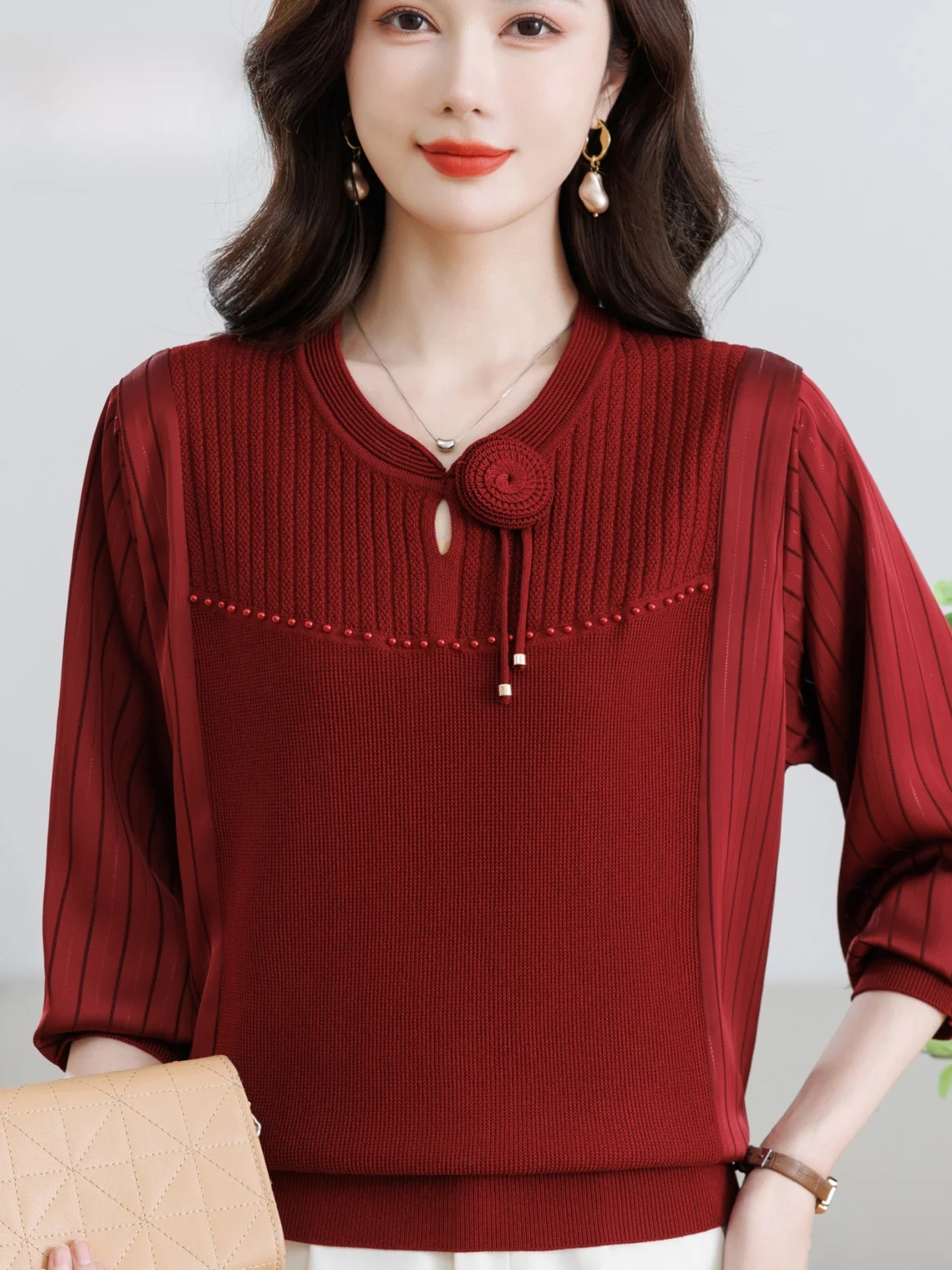 

Spring Fashion Mommy Knitwear Beaded Loose Frock Neck Tunic Top Women's Style Resin Color Fastening Hollow out Breathable