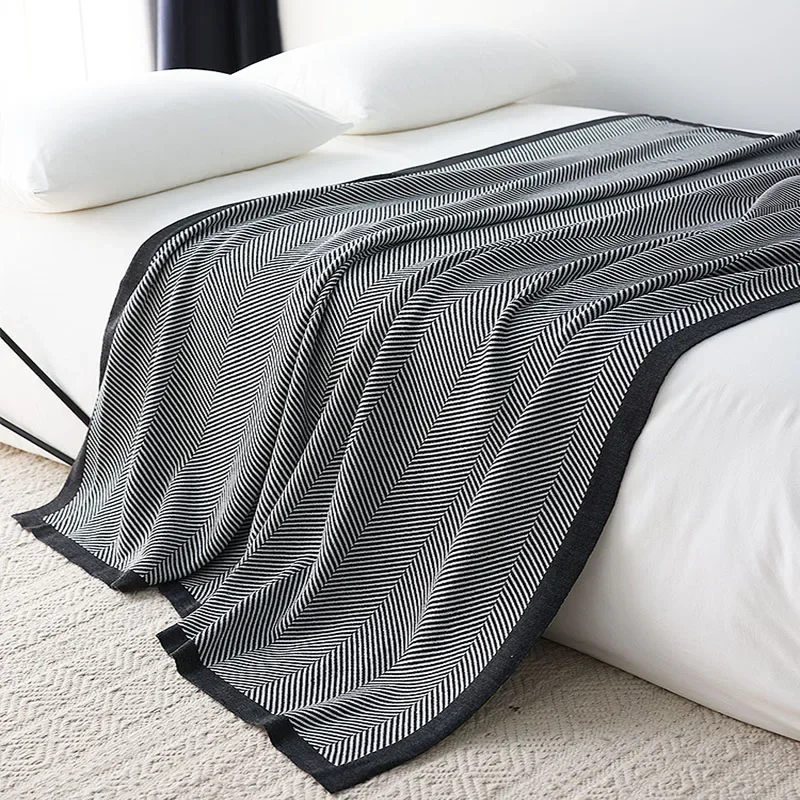 Nordic Knitted Blanket Throw Stripe Sofa Leisure Cover Homestays Bed End Towel Soft Blanket Warm Winter Shawl Hotel Bedspread